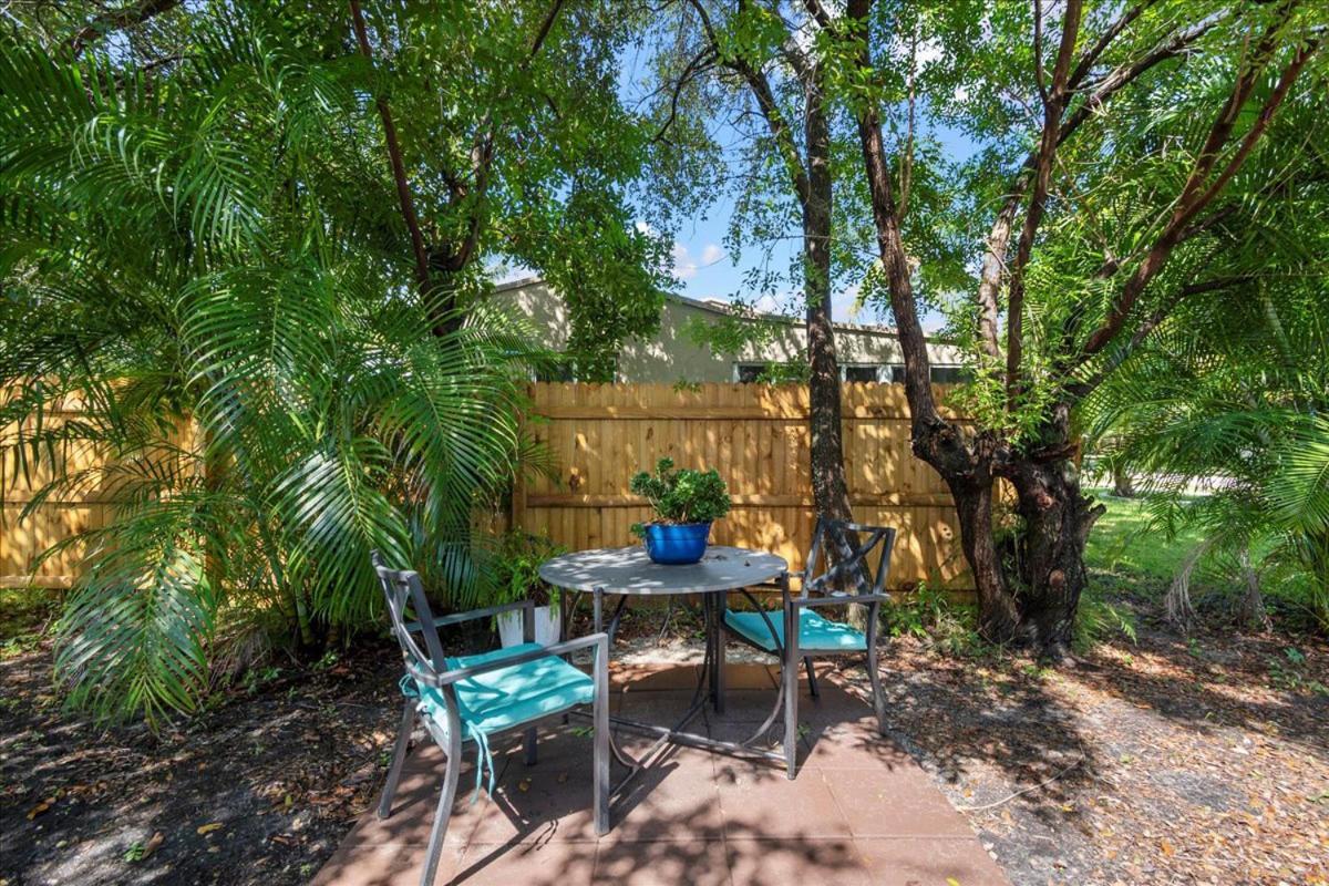 Egrets Den - Cozy With Centrally Located In Charming Oakland Park
